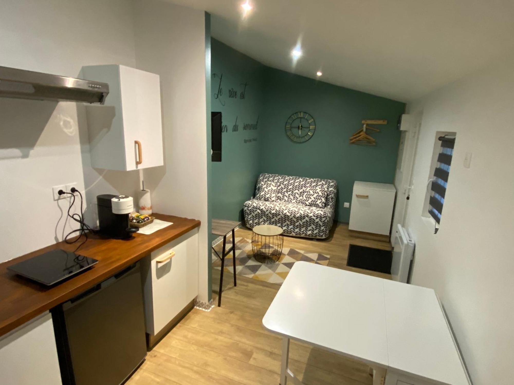 Le Patio Studio-Terrasse Montbeliard-Centre Eksteriør billede